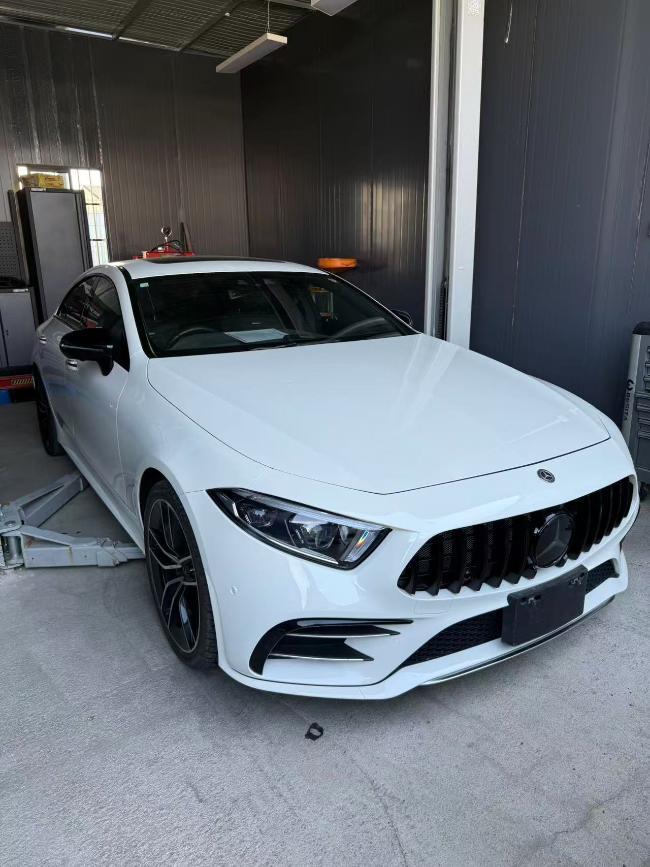 ベンツ CLS53 酸液塗装修復事例