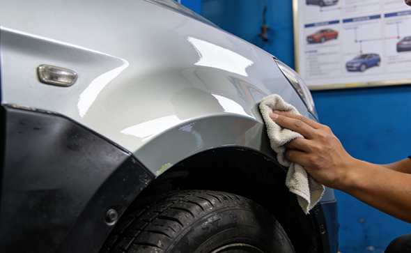 フェンダー修理