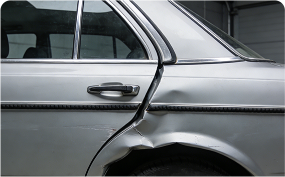 ドアやパネルのズレ